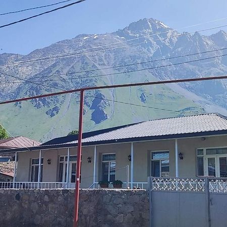 Guest House Lela Rezo Kazbegi Luaran gambar